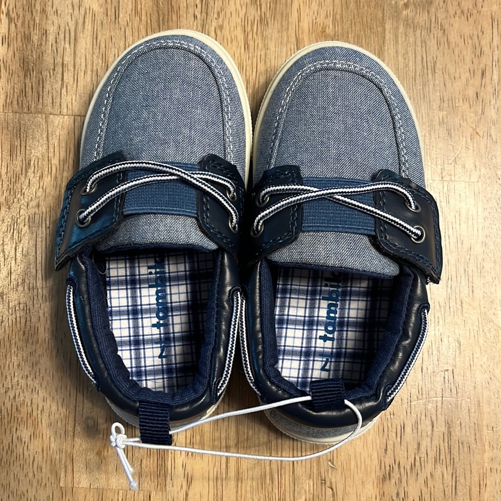 Toddler boat shoes - brand new